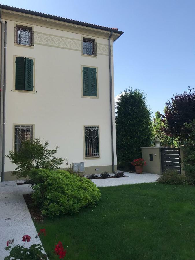 La Sosta Fuori Stazione Bed & Breakfast Brescello Exterior photo