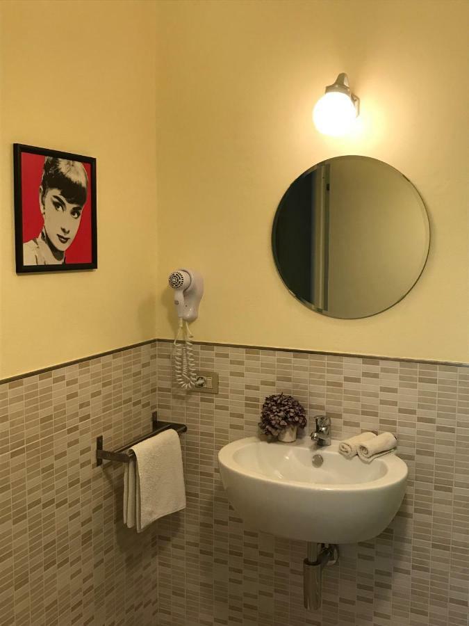 La Sosta Fuori Stazione Bed & Breakfast Brescello Exterior photo