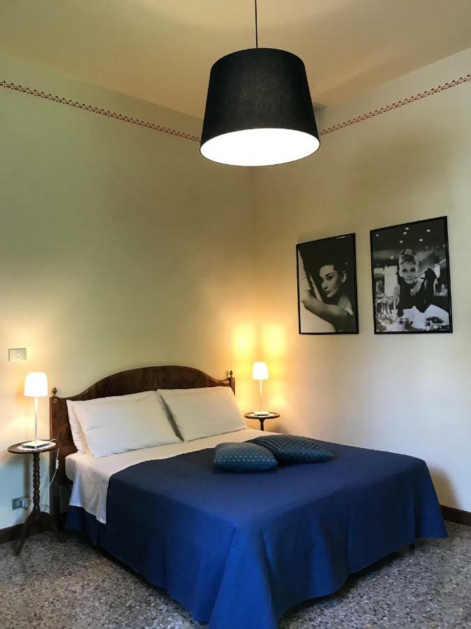 La Sosta Fuori Stazione Bed & Breakfast Brescello Exterior photo
